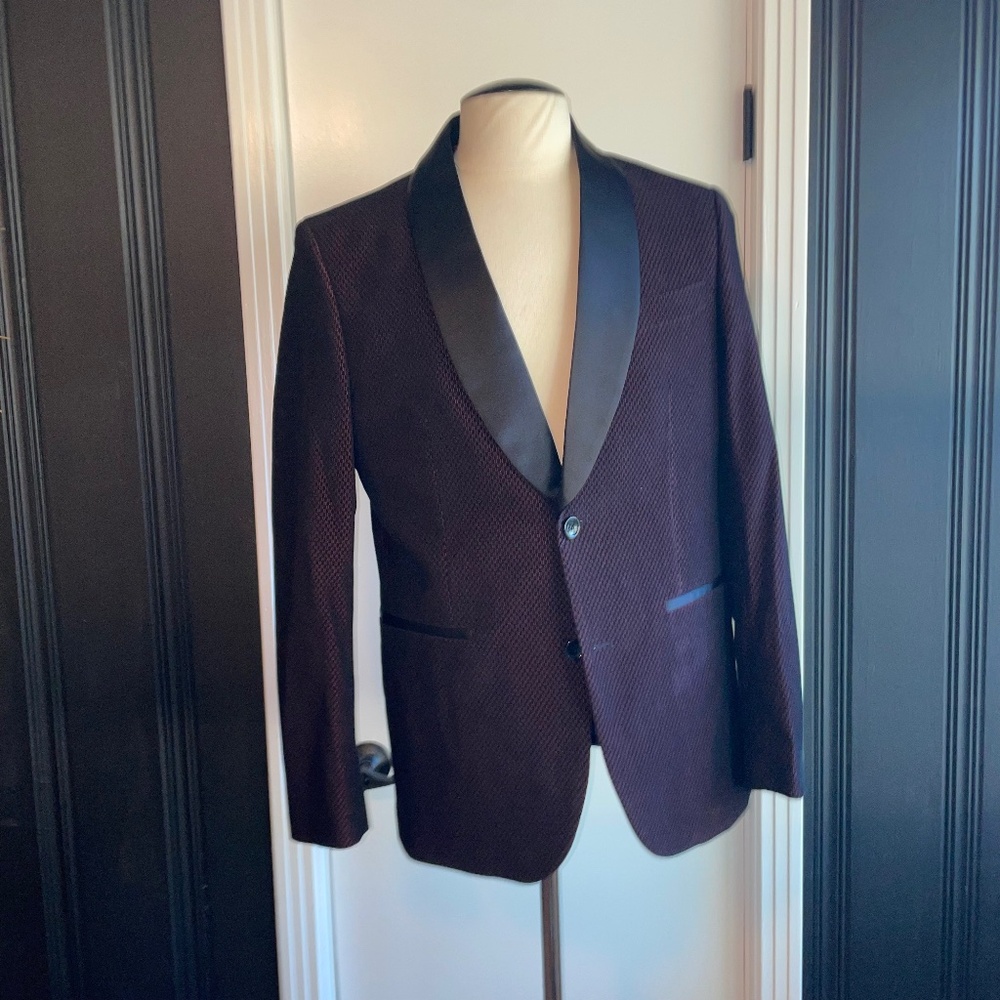 SOUL of LONDON Black and Deep Ruby Red Tux/Dinner Jacket